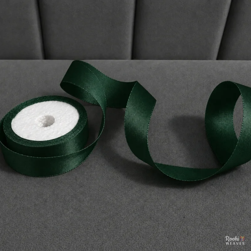 ''Bottle Green 1 inch mid range satin ribbon''>